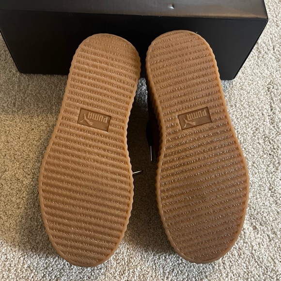 WOMENS FENTY x PUMA SUEDE CREEPERS, GREEN & BURGUNDY SIZE 7, ORIGINAL RELEASE - Picture 8 of 13